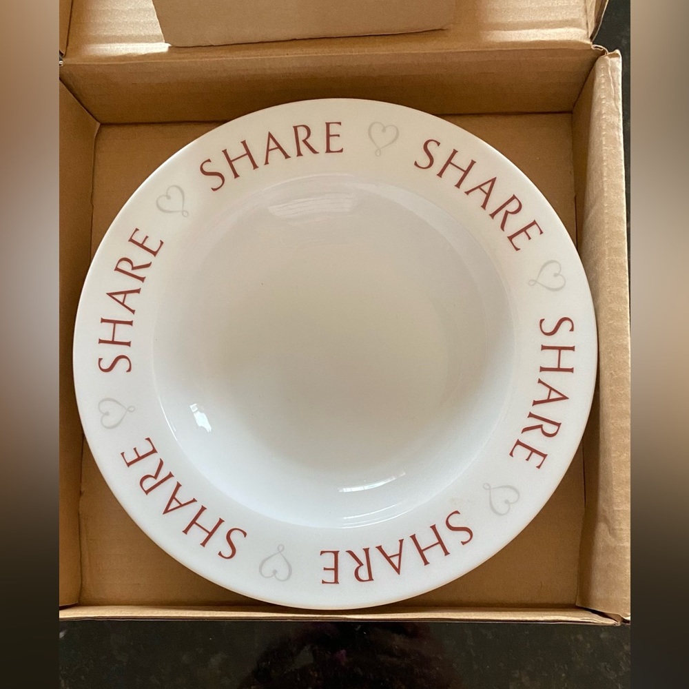 The Pampered Chef bowl